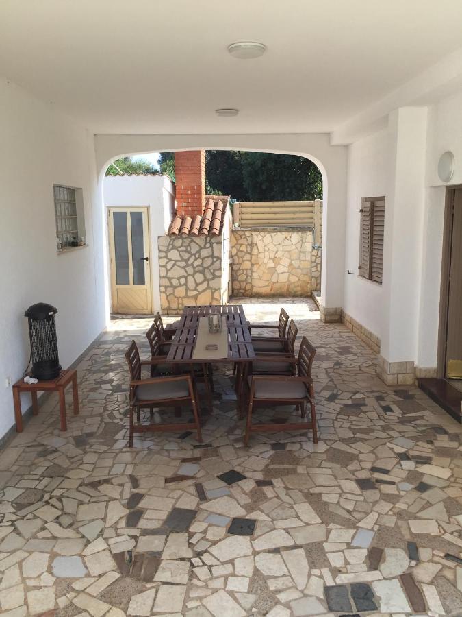 Soline Ada Apartment Pjescana Uvala Exterior photo