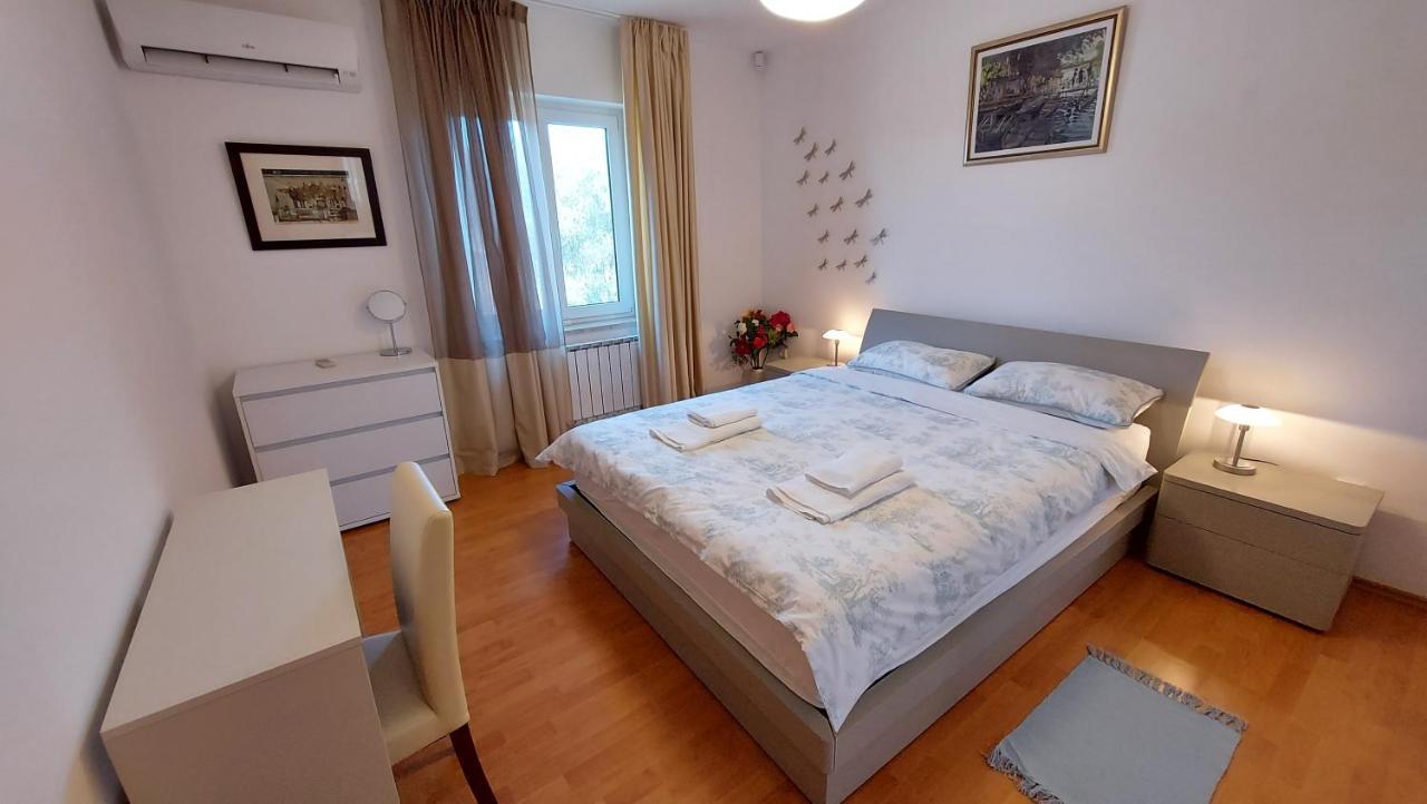 Soline Ada Apartment Pjescana Uvala Exterior photo
