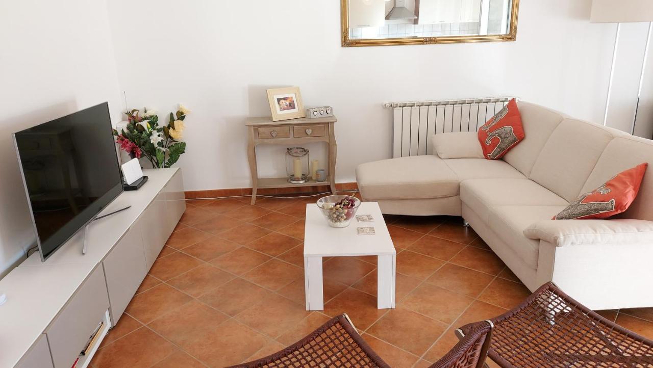 Soline Ada Apartment Pjescana Uvala Exterior photo